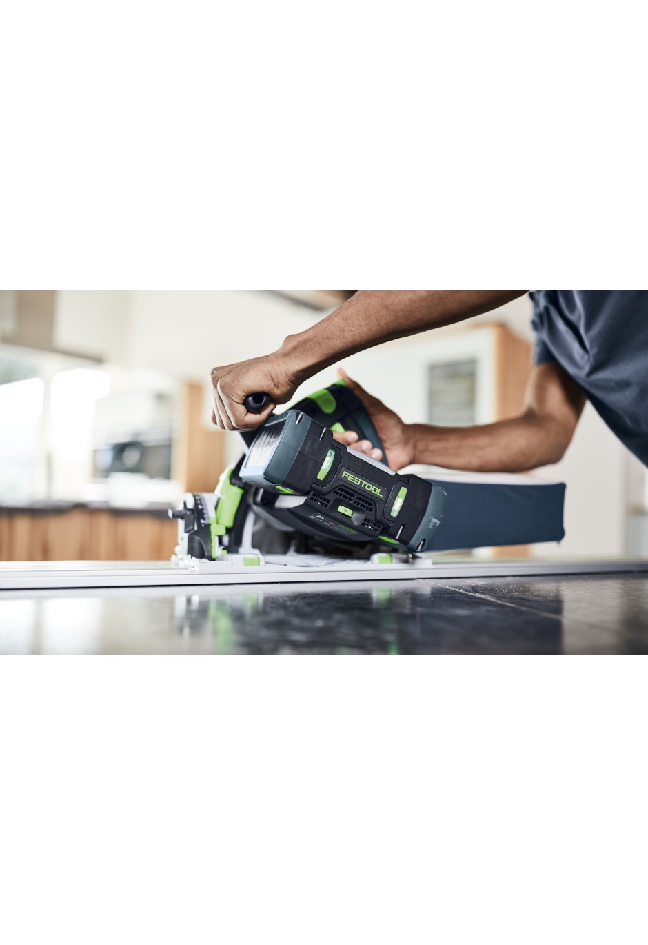 Аккумуляторная погружная пила Festool TSC 55 KEB-Basic