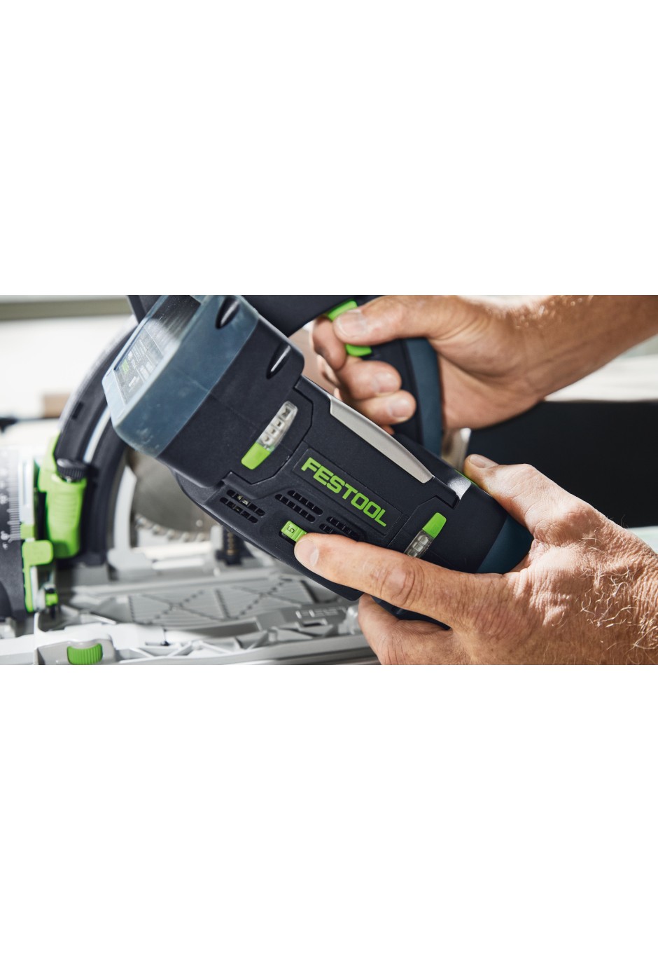 Аккумуляторная погружная пила Festool TSC 55 KEB-Basic