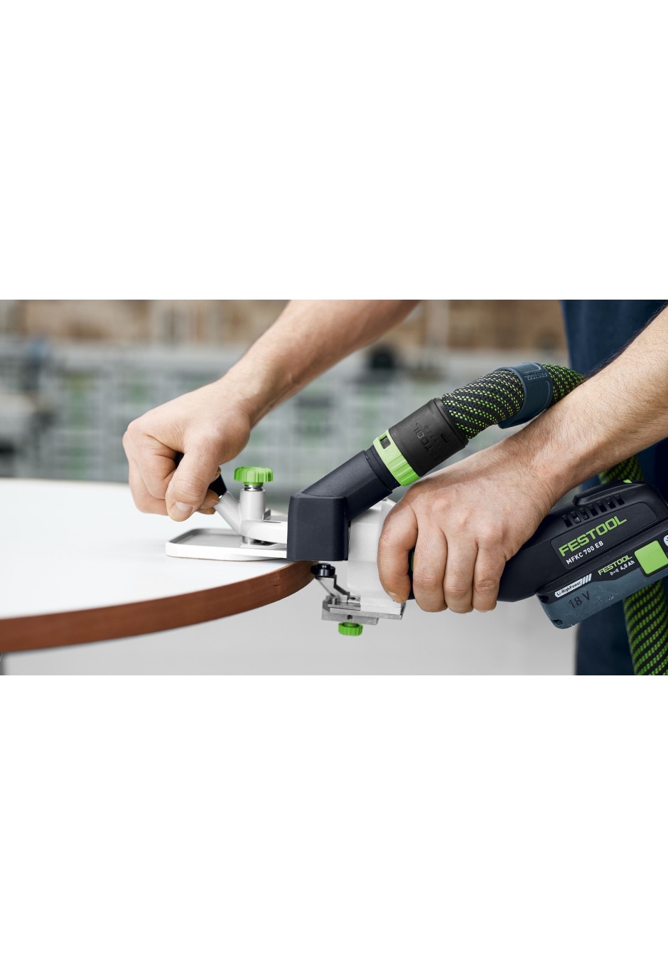 Аккумуляторный модульный кромочный фрезер Festool MFKC 700 EB-Basic