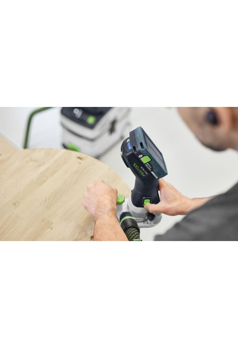 Аккумуляторный модульный кромочный фрезер Festool MFKC 700 EB-Basic