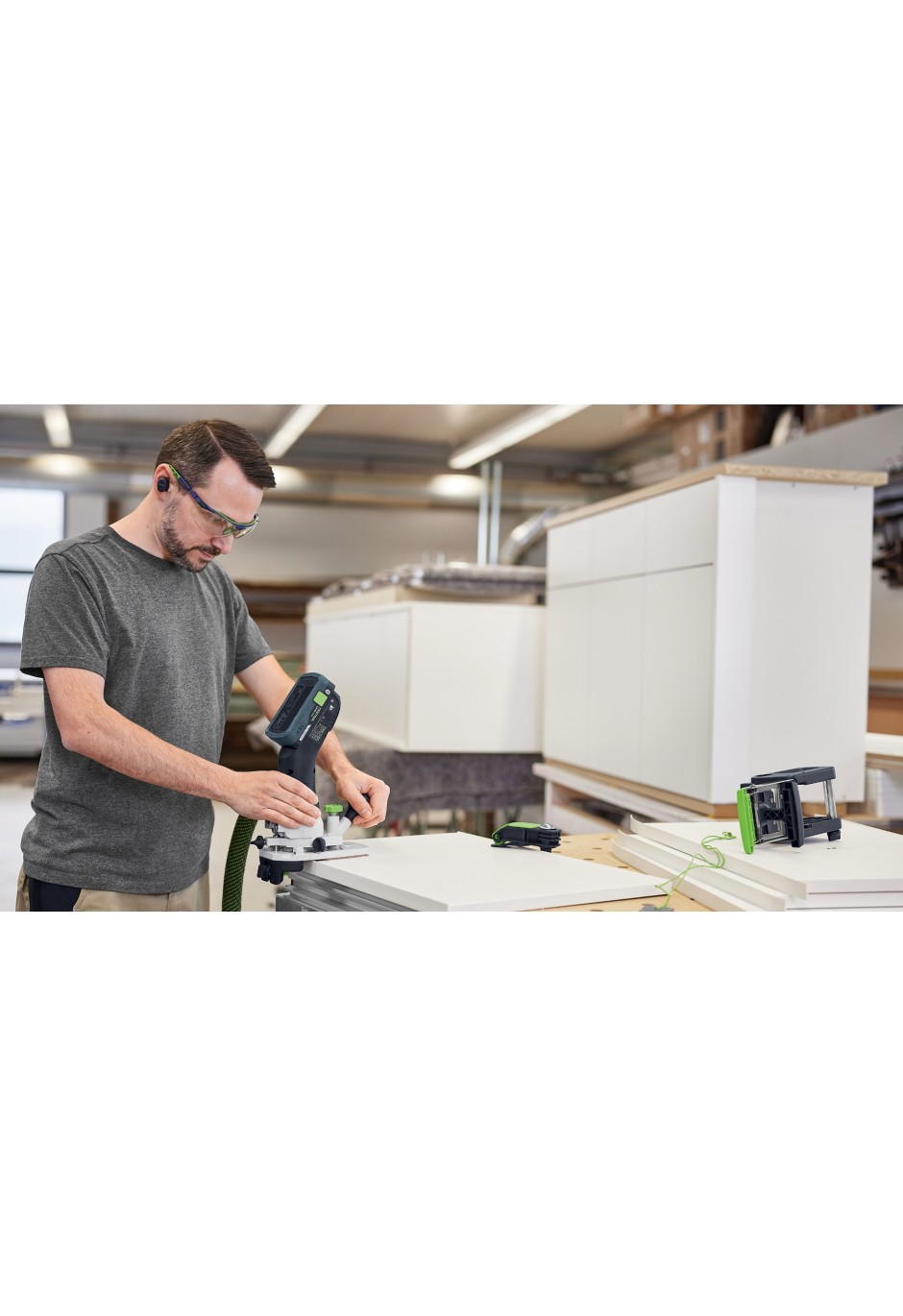 Аккумуляторный модульный кромочный фрезер Festool MFKC 700 KA EB-Basic