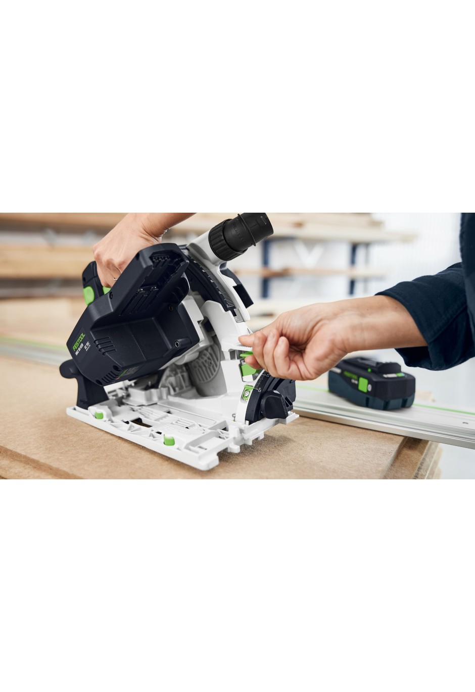 Аккумуляторная дисковая пила Festool HKC 55 KEB-Basic