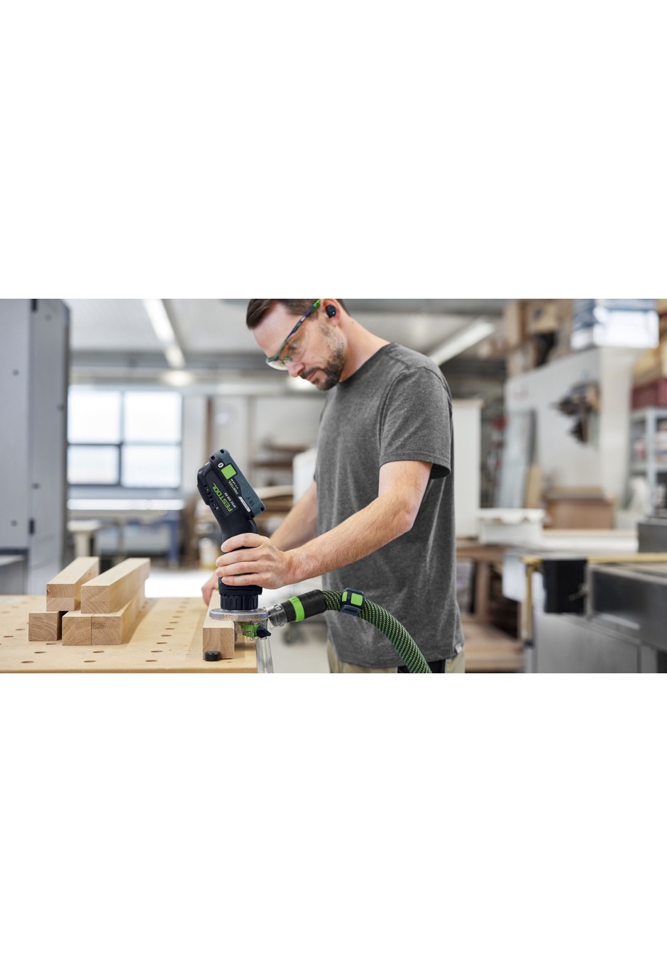 Аккумуляторный кромочный фрезер Festool OFKC 500 R3 EB-Basic
