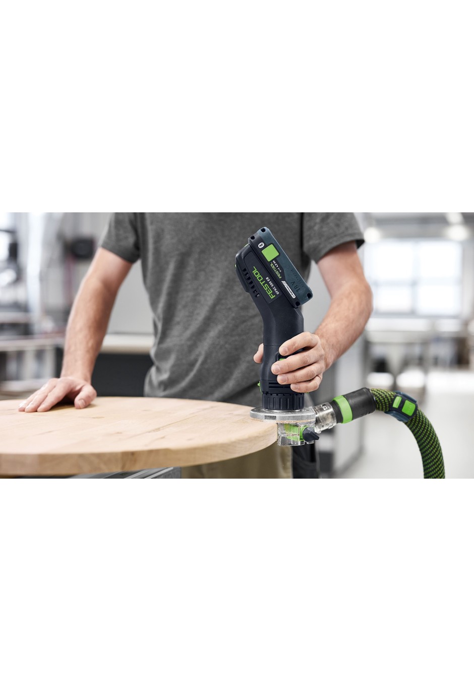 Аккумуляторный кромочный фрезер Festool OFKC 500 R3 EB-Basic