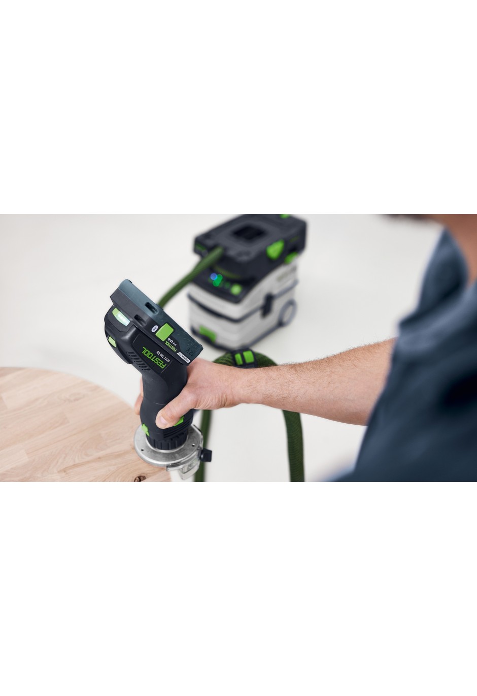 Аккумуляторный кромочный фрезер Festool OFKC 500 R3 EB-Basic