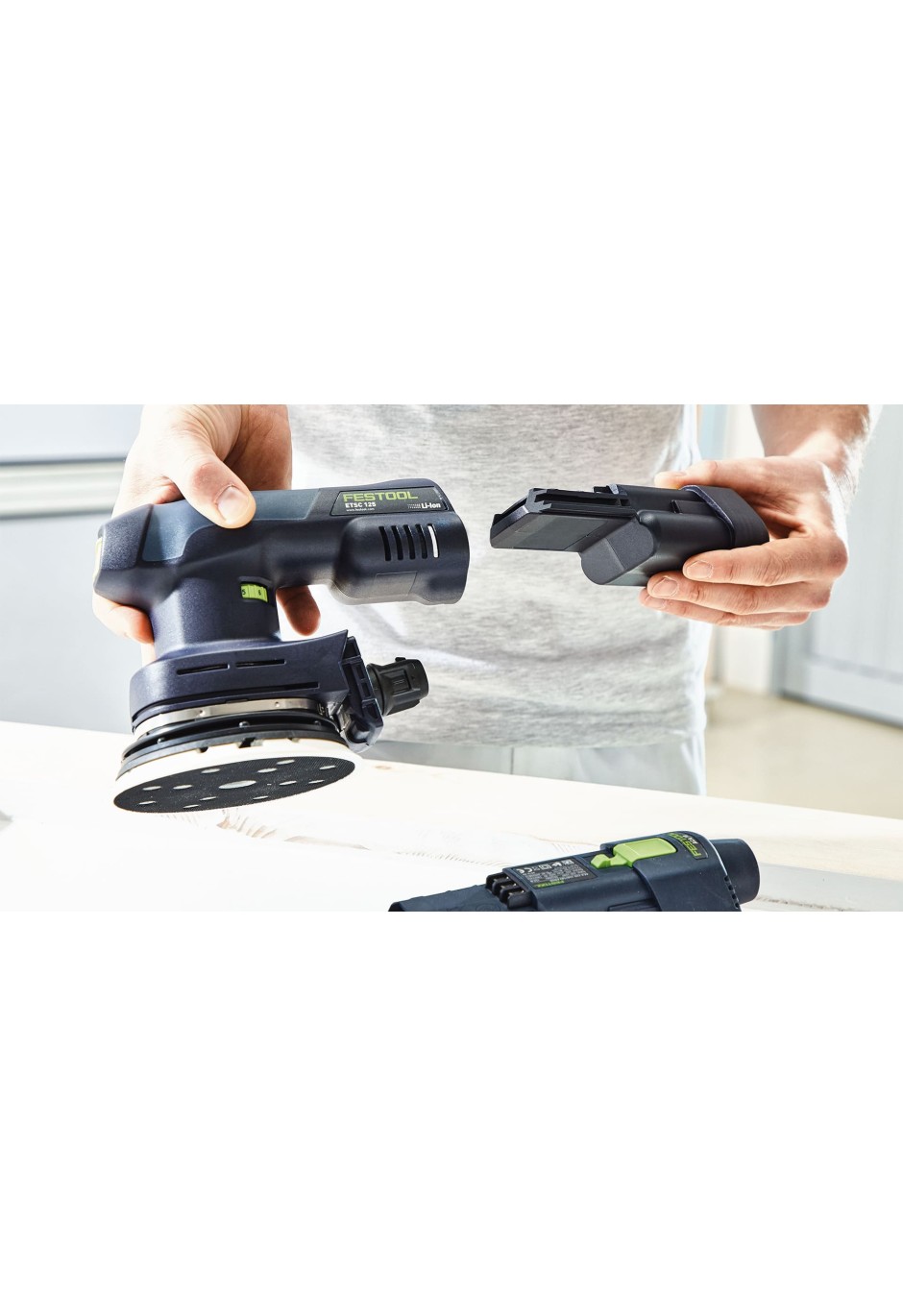 Аккумуляторная эксцентриковая шлифовальная машинка Festool ETSC 125 Li-Basic