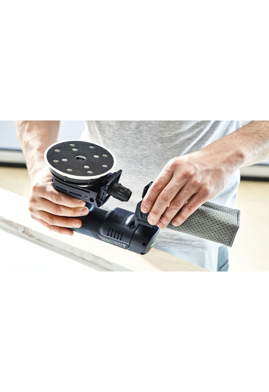 Аккумуляторная эксцентриковая шлифовальная машинка Festool ETSC 125 Li-Basic