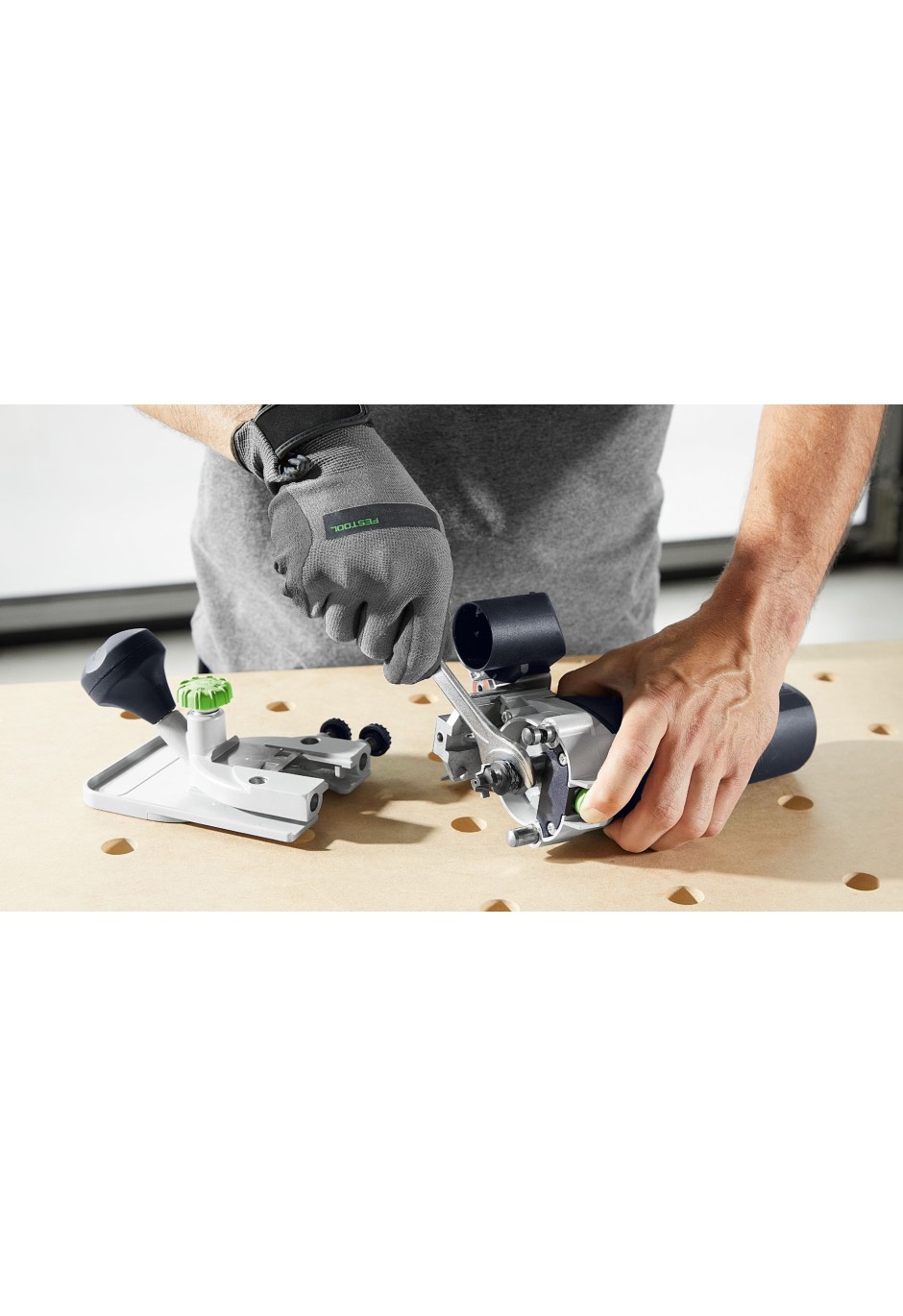 Кромочный фрезер Festool OFK 700 EQ