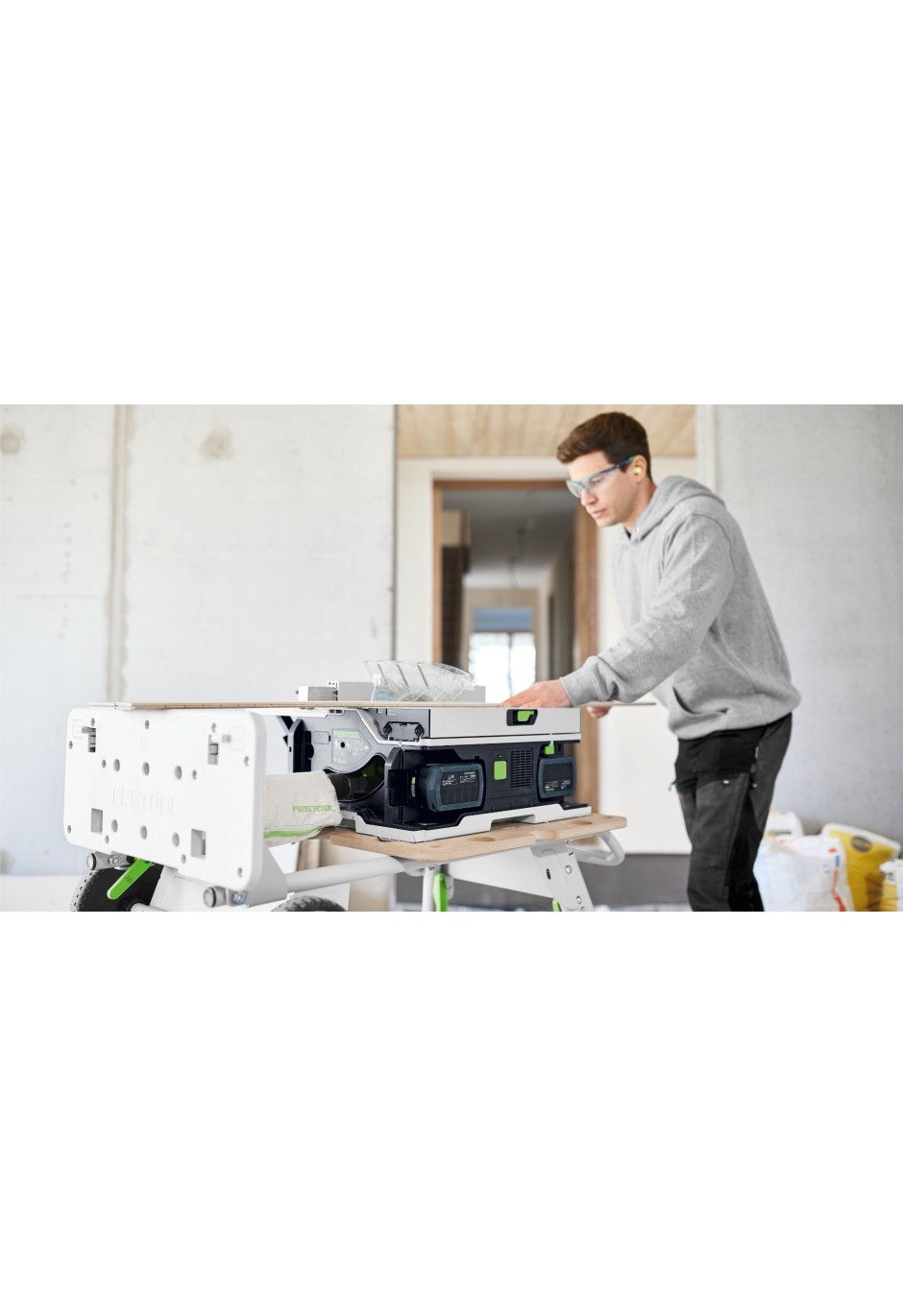 Аккумуляторная монтажная дисковая пила Festool CSC SYS 50 EBI-Set