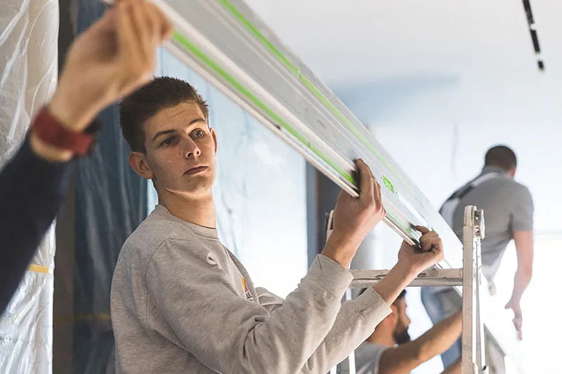 Снятие длинной направляющей Festool после выполнения резов